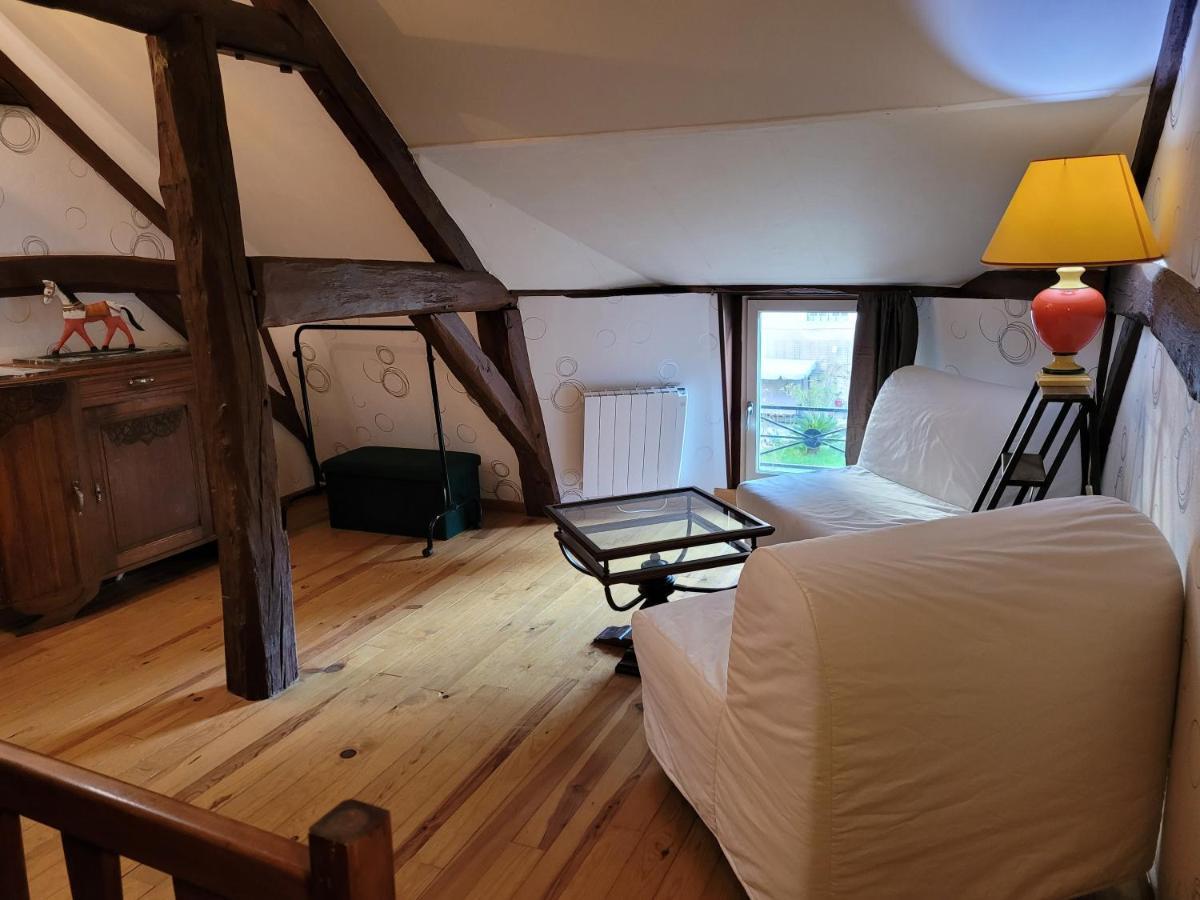 La Cour Du Chateau La Charité-sur-Loire Pokój zdjęcie
