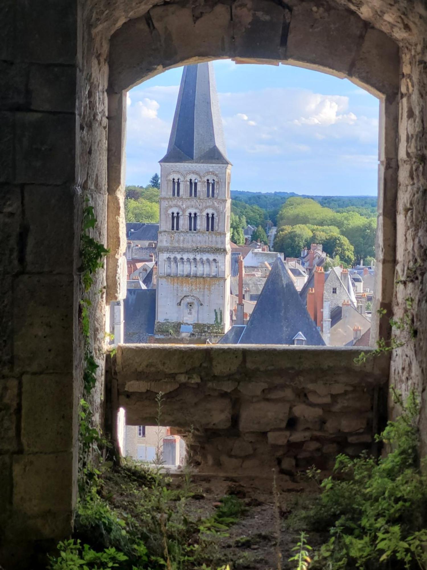 La Cour Du Chateau La Charité-sur-Loire Zewnętrze zdjęcie