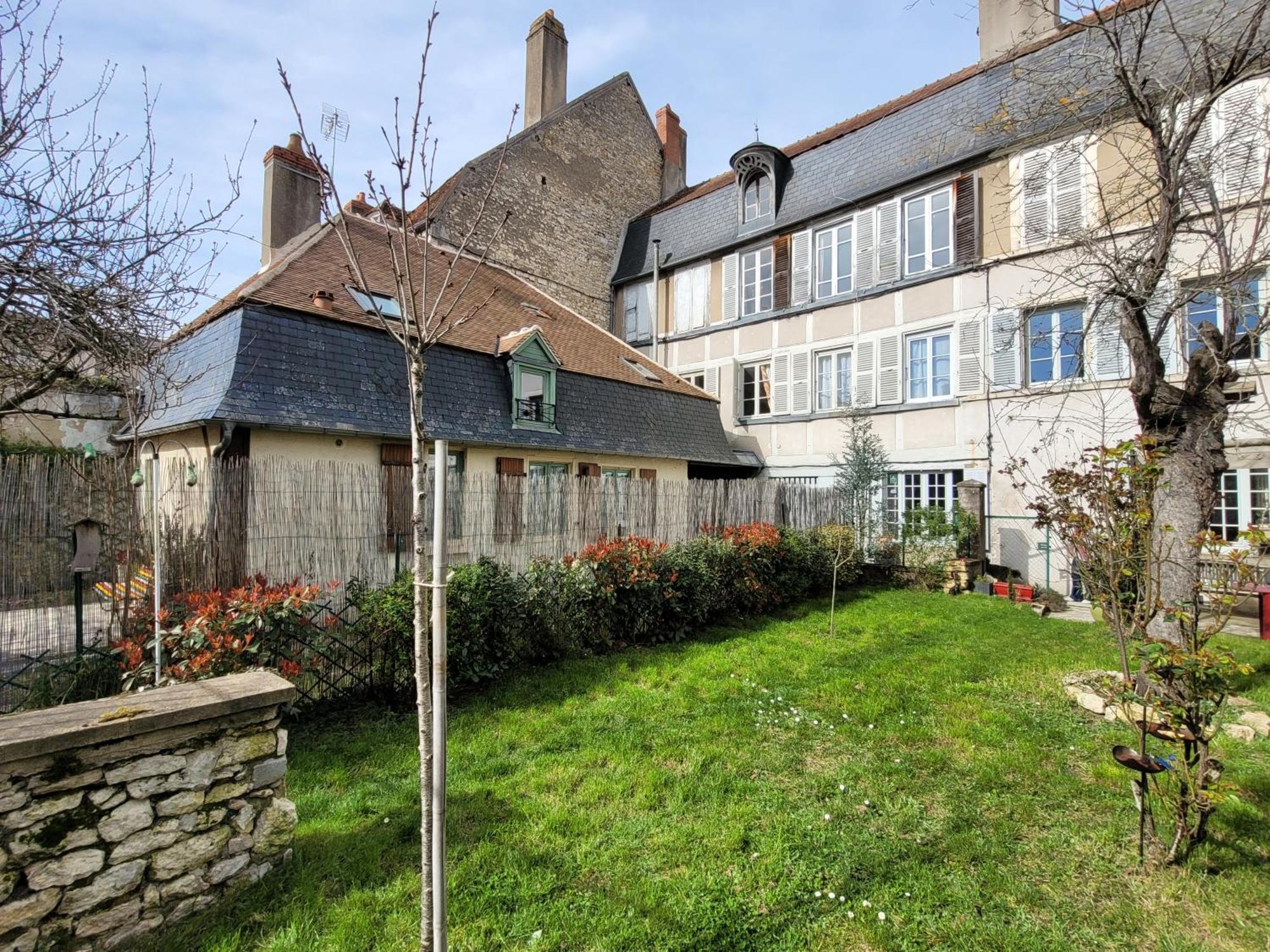La Cour Du Chateau La Charité-sur-Loire Zewnętrze zdjęcie
